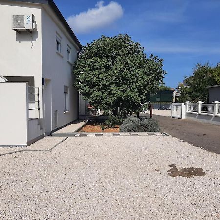 ויר Apartman Bunaric מראה חיצוני תמונה
